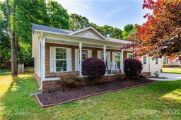 2004 Forget Me Not Lane