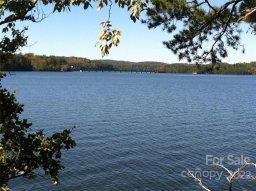 121 Kingfisher Court