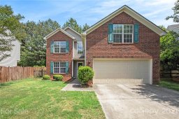 521 Red Oak Court