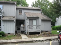 100 10 Willow Run Drive