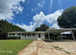 3912 Willowbrook Circle