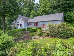 812 Summit Farm Lane