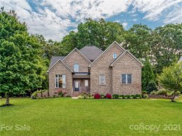 3552 Maple Wood Drive