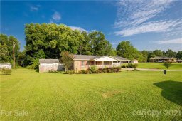 2352 Country Club Drive