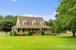 230 Steeple Chase Trail