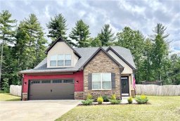 525 Rosebud Orchid Way