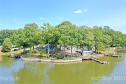 1541 Shoreline Drive