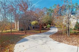 4101 Hoffmeister Drive