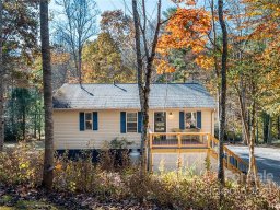 15 Spring Meadows Road