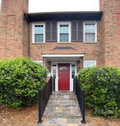 911 Nottingham Drive