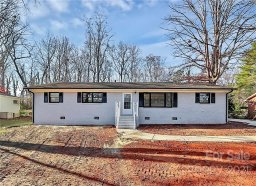 1150 Robinhood Circle