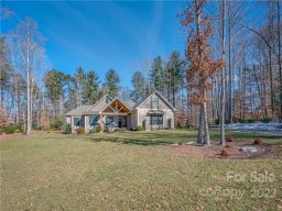 124 N Ridgeview Hill Drive