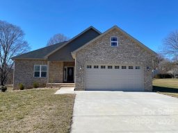 2823 20th Street Lane