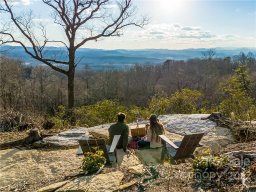 99999 Mountain Grove Lane