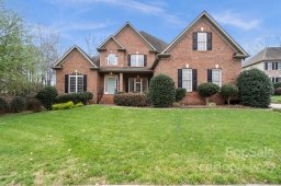 1709 Meadow Crest Court