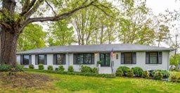 1932 Stoneyridge Drive