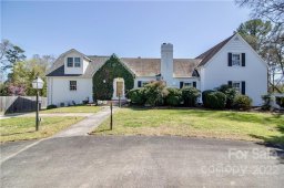 738 Mocksville Avenue