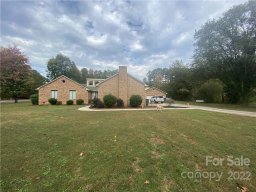 1305 Blacksnake Road