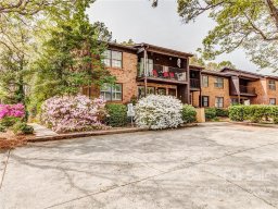 855 Nottingham Drive