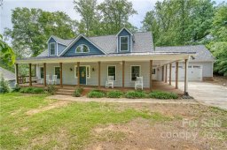 2613 Greenmont Circle