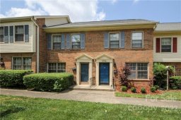 4756 Old Lantern Way