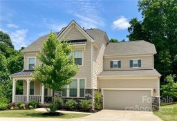 8511 Shadetree Street