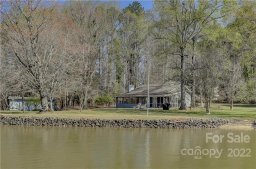 2176 Sandlapper Drive