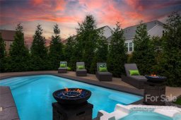 721 Garrett Green Way