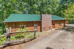 1820 Country Club Drive