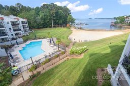 17811 Half Moon Lane