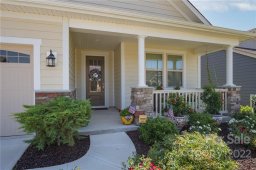 1213 Independence Street