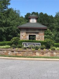 6084 Plantation Pointe Drive