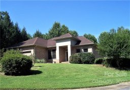 205 Clearwater Drive