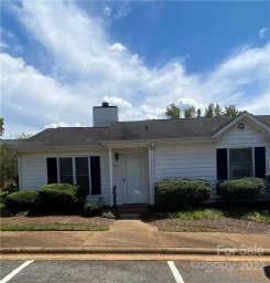 5913 Crape Myrtle Lane