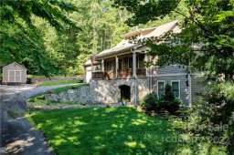 102 Wolf Shoals Drive