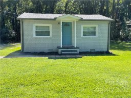 6004 Carver Boulevard