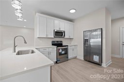 505 Summer Creek Drive