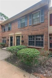 4631 Old Lantern Way