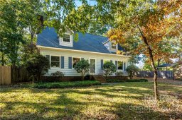 1212 White Oaks Circle