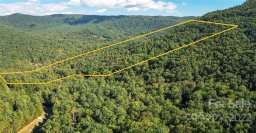 11 Silver Maple Trail