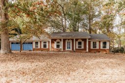 504 Valleyview Drive