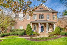 2016 Emerald Pines Drive