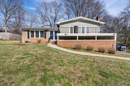 608 Sunnybrook Drive