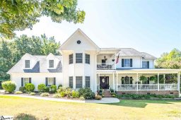 467 Grandwood Boulevard