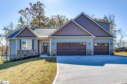 7 Alice Kelley Court