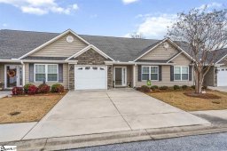 68 Eaglecrest Court