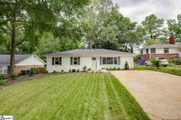 18 Bradley Boulevard