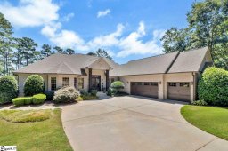 128 N Waterside Drive