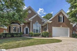 105 Clairewood Court