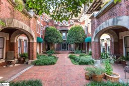 400 E Washington Street